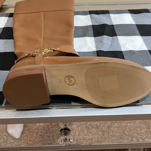 Michael Kors riding boots color luggage size 6 nwot - Picture 6 of 10